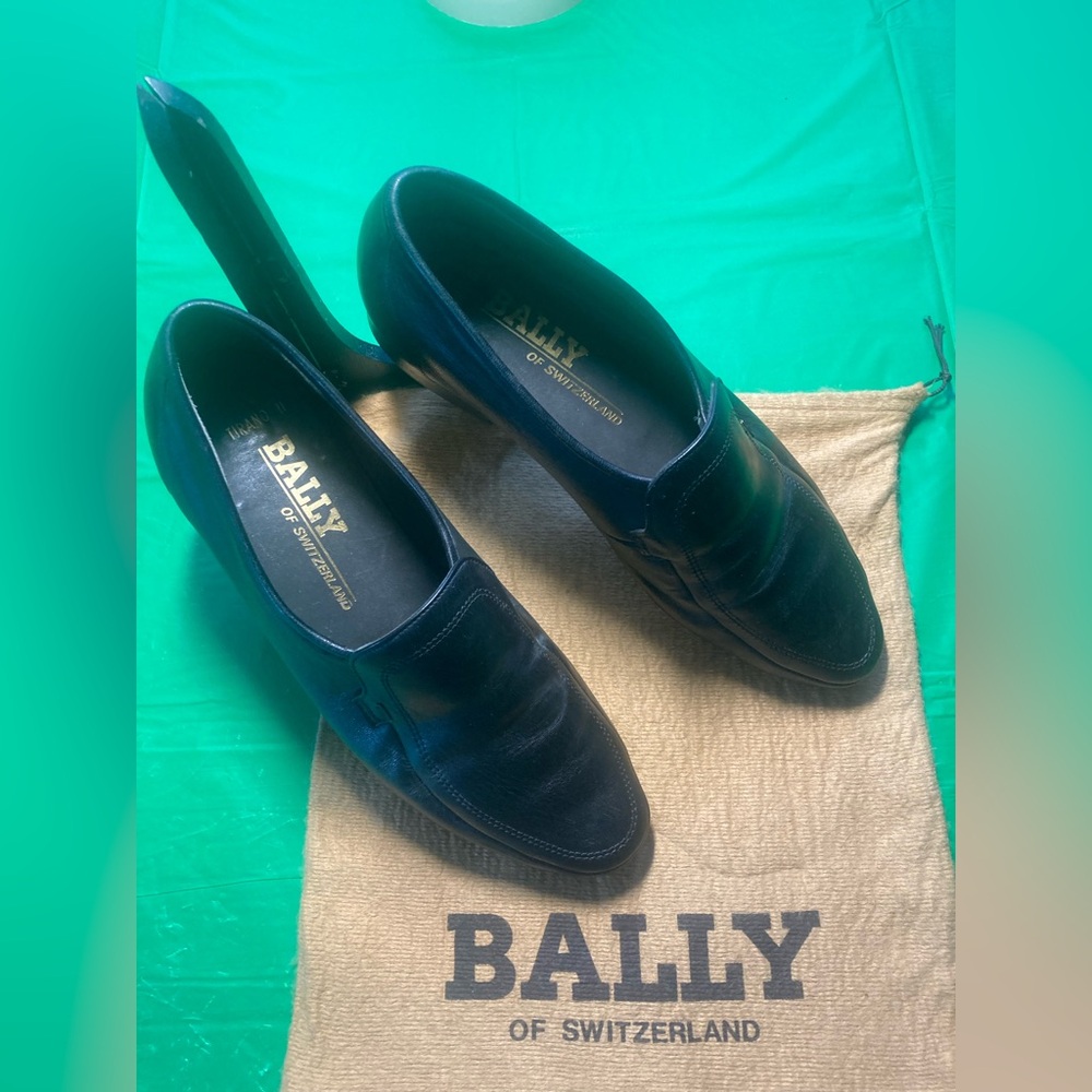 Bally man dress shoes 8.5